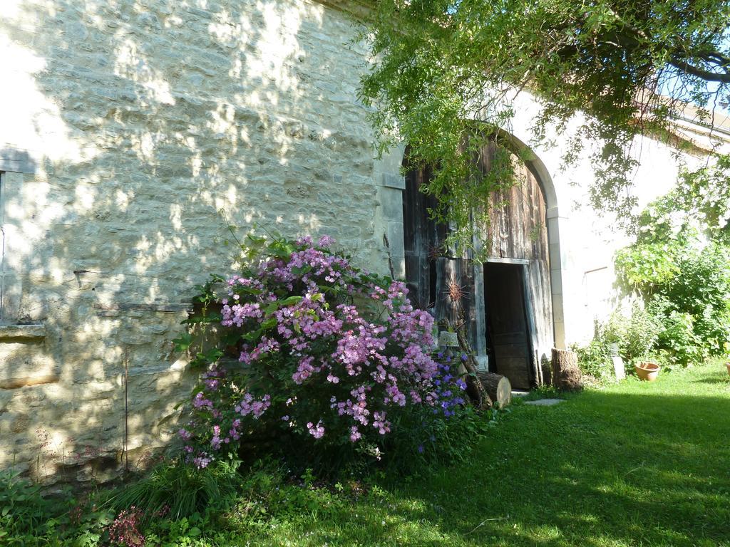 Le Vieux Velo Bed and Breakfast Chaptuzat Kamer foto