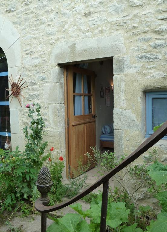 Le Vieux Velo Bed and Breakfast Chaptuzat Buitenkant foto