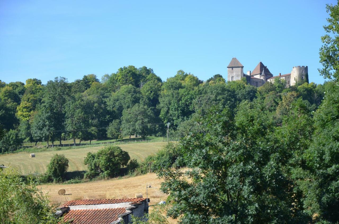 Le Vieux Velo Bed and Breakfast Chaptuzat Buitenkant foto