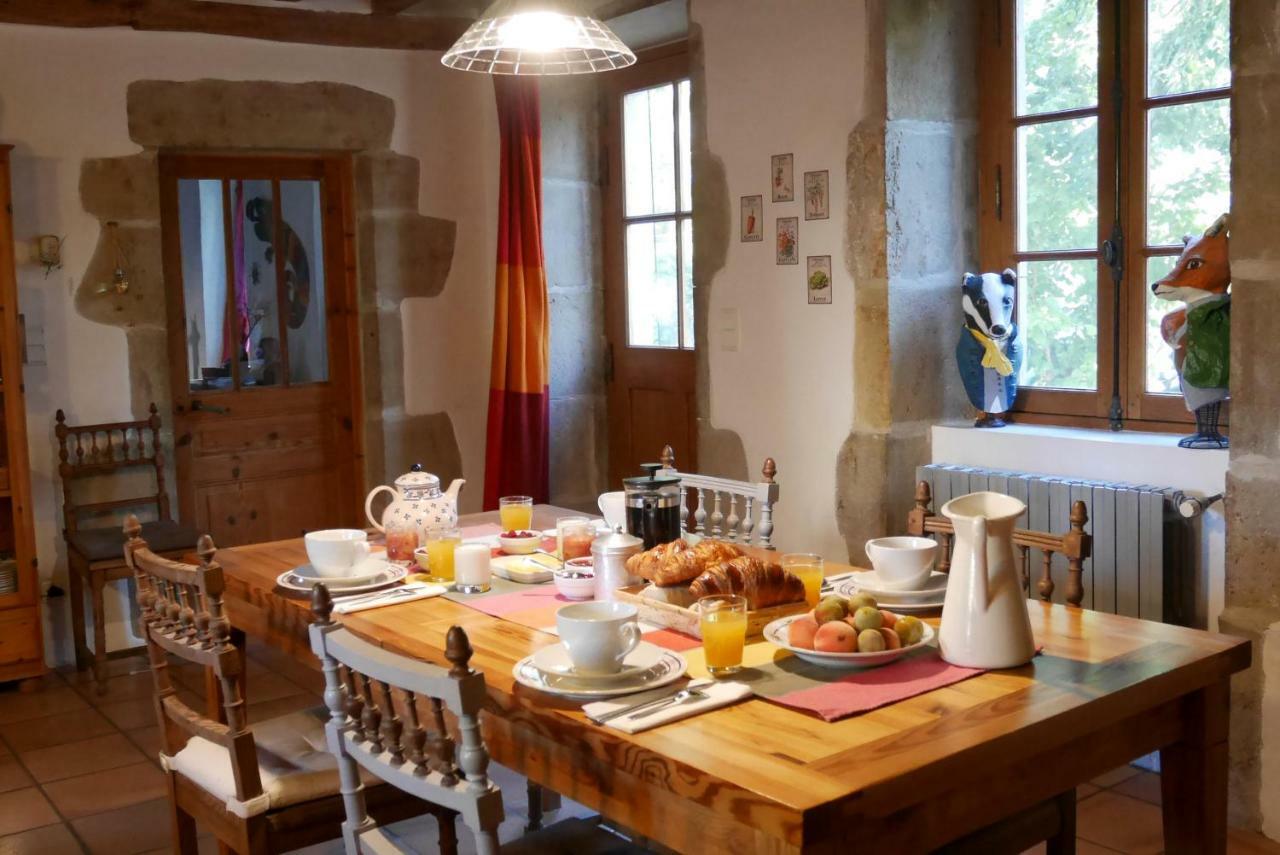 Le Vieux Velo Bed and Breakfast Chaptuzat Buitenkant foto
