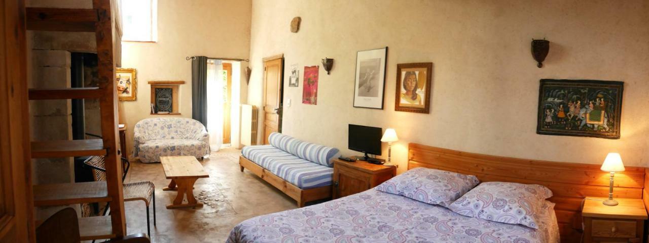 Le Vieux Velo Bed and Breakfast Chaptuzat Buitenkant foto